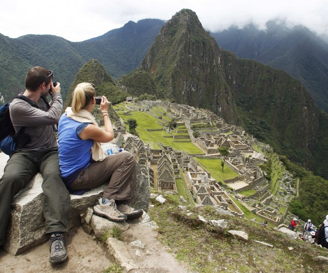 De Paseo Por Machu Picchu, Perú