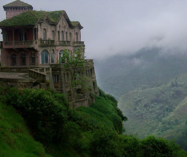 Hotel-El-Salto-Un-Lugar-En-Completo-Abandono