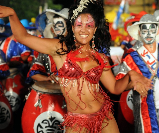 carnaval-mas-largo-del-mundo