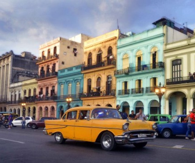 turismo-en-cuba_1